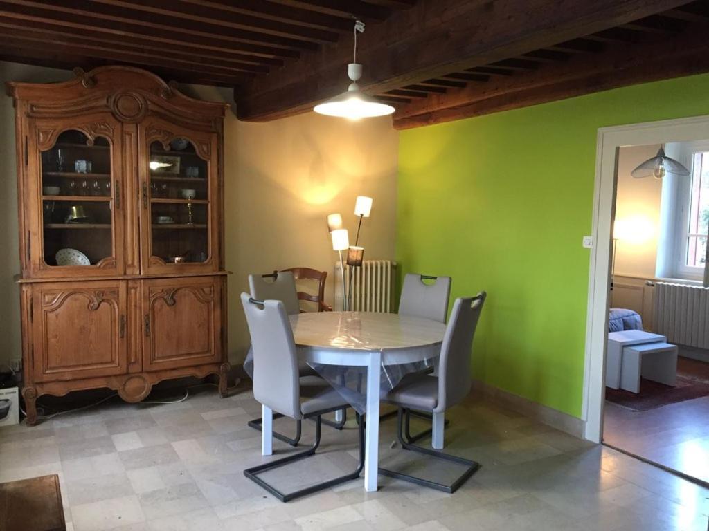 L' Huis-Au-Tilleul Quarre-les-Tombes Екстер'єр фото